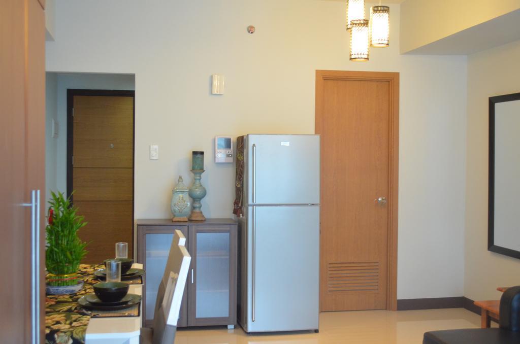 סן פדרו מקאטי Greenbelt Madison Apartments מראה חיצוני תמונה