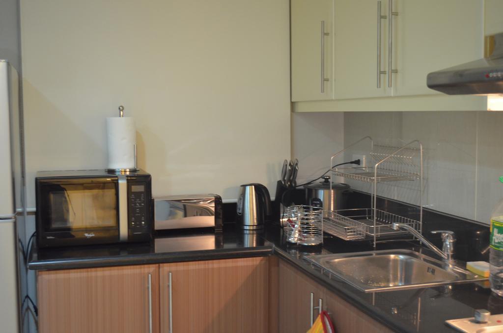 סן פדרו מקאטי Greenbelt Madison Apartments מראה חיצוני תמונה
