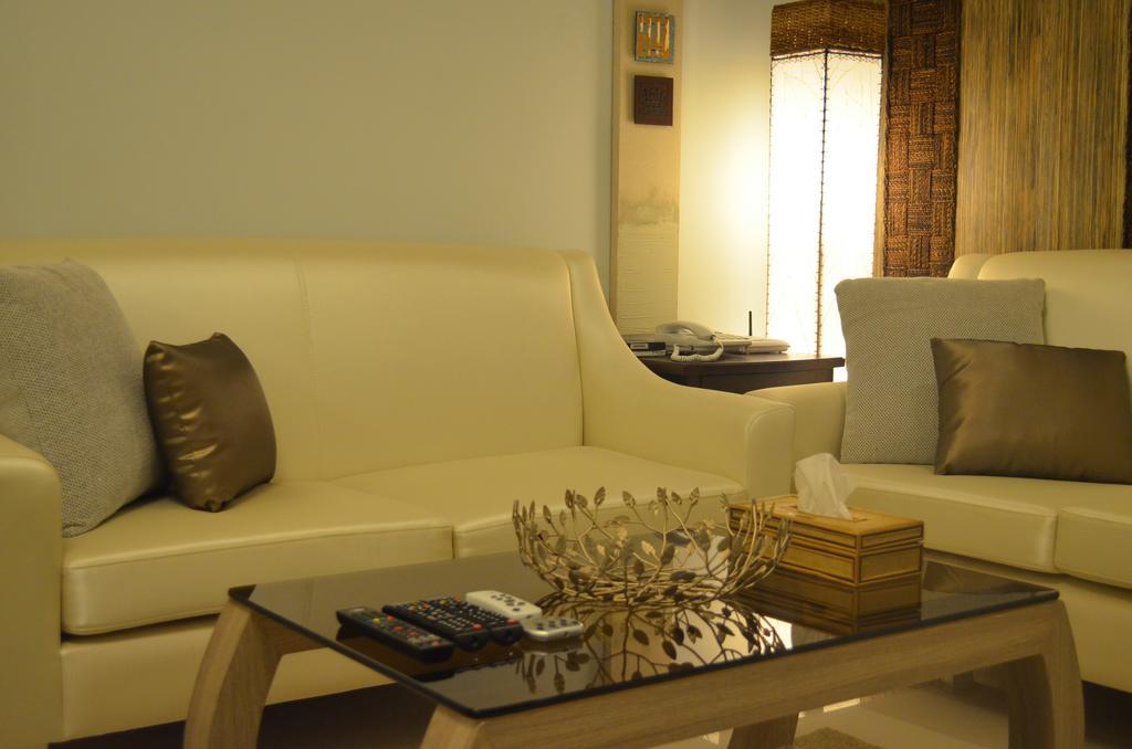 סן פדרו מקאטי Greenbelt Madison Apartments מראה חיצוני תמונה