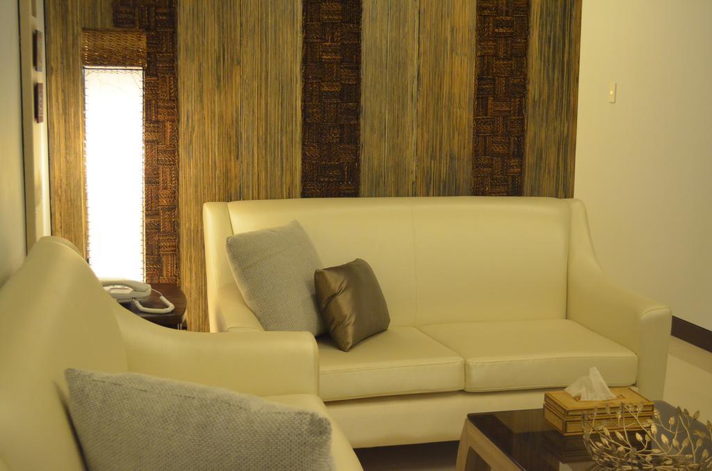 סן פדרו מקאטי Greenbelt Madison Apartments מראה חיצוני תמונה