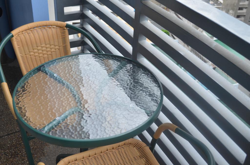 סן פדרו מקאטי Greenbelt Madison Apartments מראה חיצוני תמונה